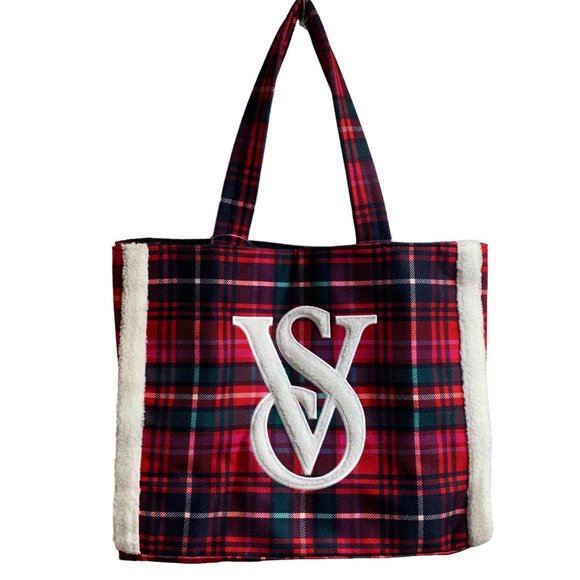Victorias Secret Tartan Plaid‎ Fleece Trim Monogrammed Holiday Themed Tote - Picture 9 of 9